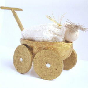 Walnut Carriage With Baby - Wedding (Baby shower)